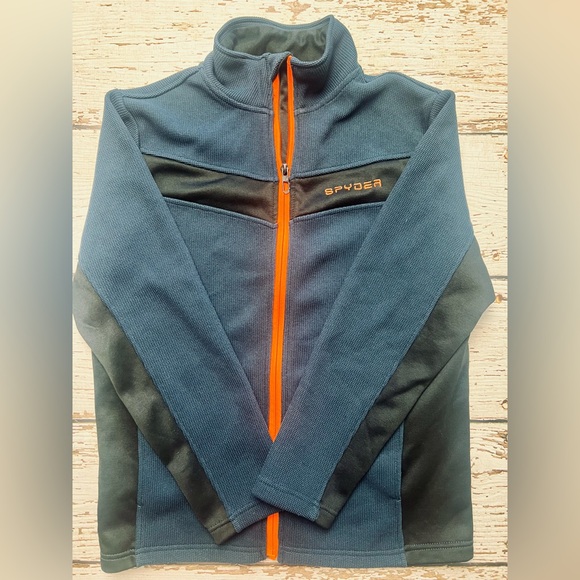 Boys size 14 (L) bundle of clothes (4 items). Excellent condition. Nike, Spyder - Picture 3 of 7